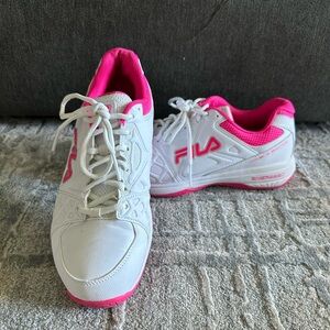Fila court shoes for tennis or pickleball. Women’s size 9